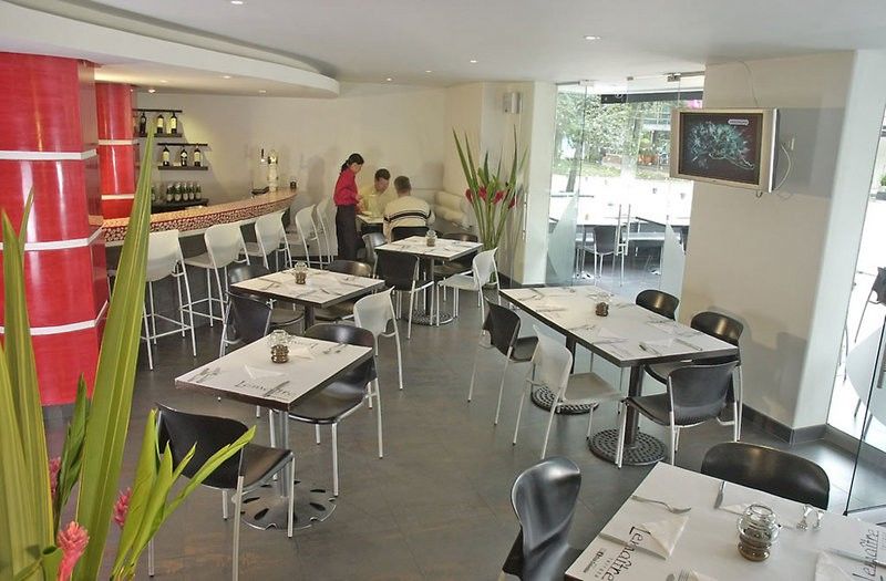 Nh波哥大帕维永罗伊尔酒店 外观 照片